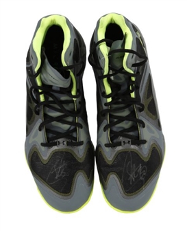 Stephen Curry Signed Gray and Green Under Armour Practice Sneakers